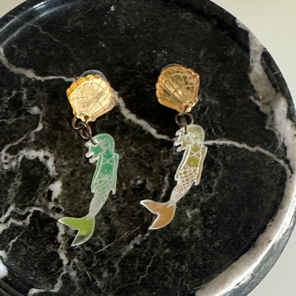 vinca mermaid earrings